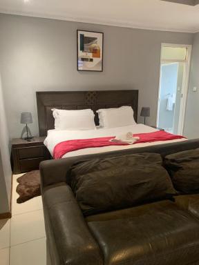 Cabin 101 Guest Lodge - Housity