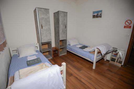 Hotel Hiking - Housity