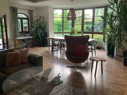 Spacious villa with an outdoor pool in Černošice - Housity