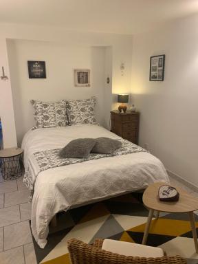 la maison bleue appart 1 - Housity