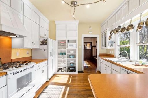 Hyde Park Craftsman - Housity