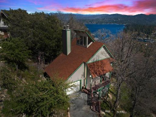 Lake View Cheerful cabin - Housity