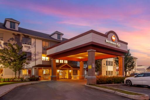 Best Western Plus Burlington Inn & Suites - Housity