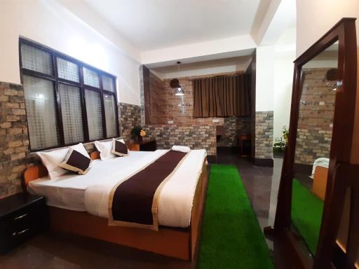 Dzomo Homestay - Housity