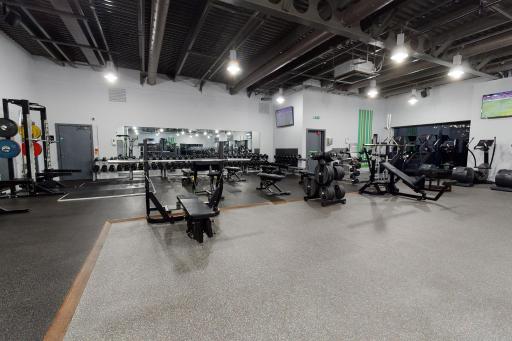 Village Hotel Leeds South - Housity