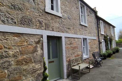 Fern Cottage - 2 Bedroom in Historic Culross - Housity