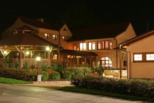 Penzion Kostelany - Housity