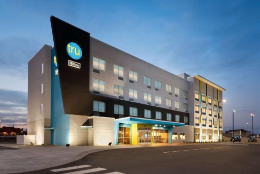 Tru By Hilton Cedar Rapids Westdale - Housity