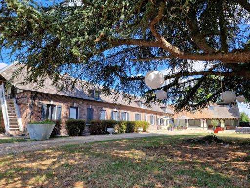 Longère rénovée avec piscine - Hizvo