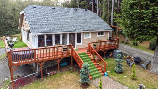 Serene Cottage in the Woods - Housity