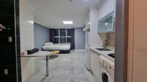 Dusil Subway Station One-Bedroom Apartment - Housity
