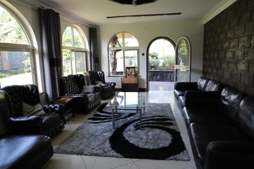 Stallion Place - Bed and Breakfast - Housity