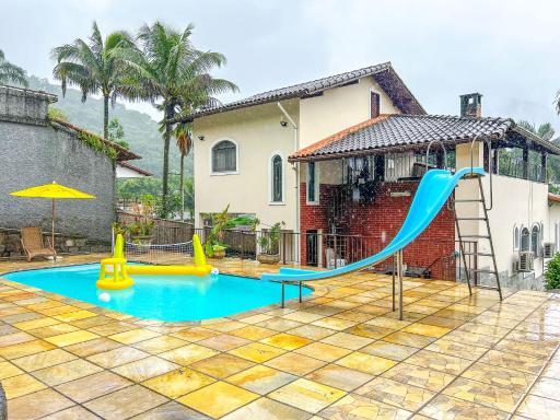 Casa com piscina e churrasqueira em Guapimirim RJ - Housity