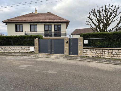 Dole Jura proche centre ville. - Housity