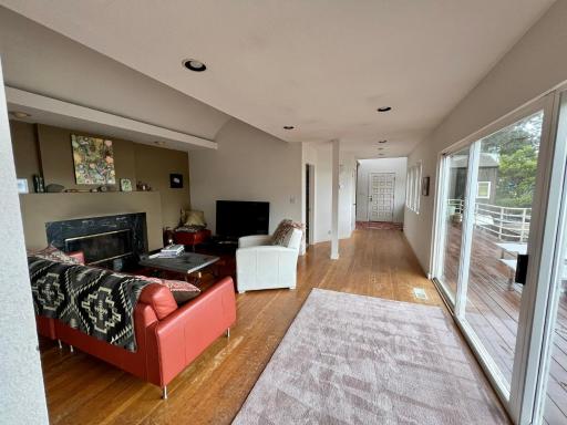 Artist's ocean view retreat - Housity
