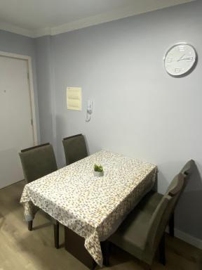 Apartamento- Capão Raso - Housity