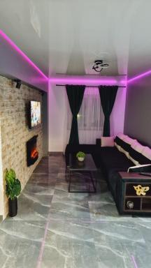 Divine House Straja - Housity