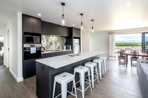 53 Burgundy - Housity