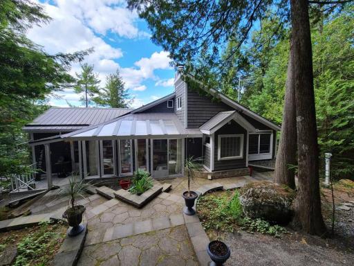 Seductive cottage with spa - Housity