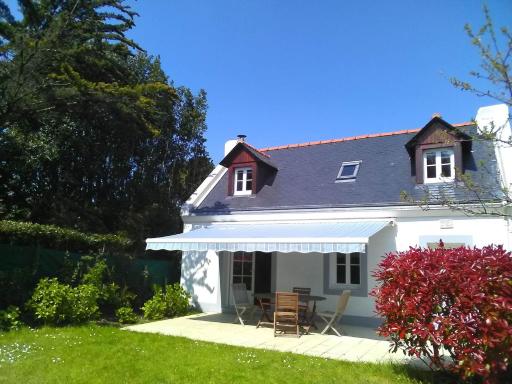 Maison soignée 800m port et plage, Le Palais, 2 ch, jardin, Wi-Fi, TV, proche commodités - FR-1-418-218 - Housity