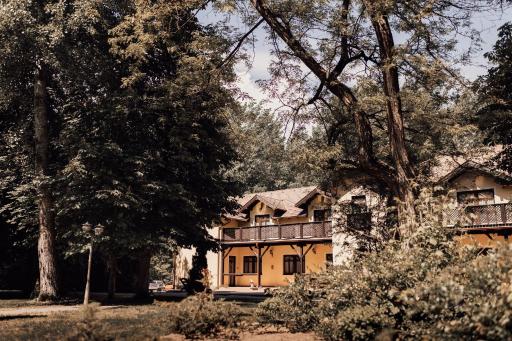 Forster Vadászkastély és Szálloda - Housity