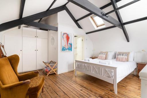 Stylish Cornish Village 3 bedroom house old Newlyn - Housity