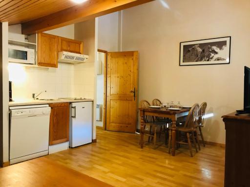 Studio mansardé avec balcon, piscine et parking souterrain à Samoëns - FR-1-629-92 - Housity