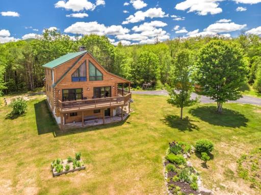 The Hive at Blue Spruce Lodge White Mnts View - Housity