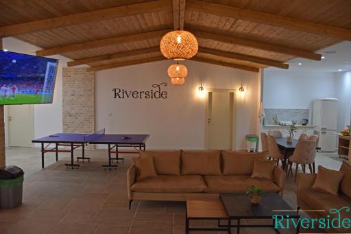 Riverside - Housity