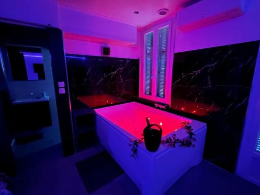 Luxury Dreams Balneo - Housity