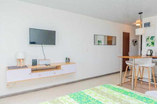 Hiva Seafront Studio in Papeete - Housity