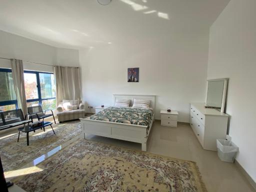 Royal Master Room - Housity