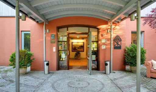 Hotel Gasthaus Rottner - Housity