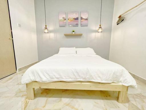 Hillview Landed Homestay - Housity