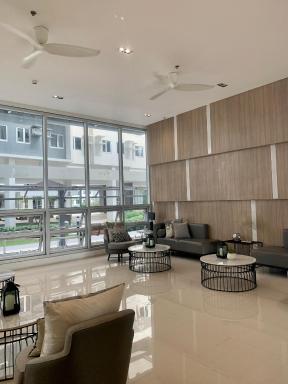 CMF international premuim property - Hizvo