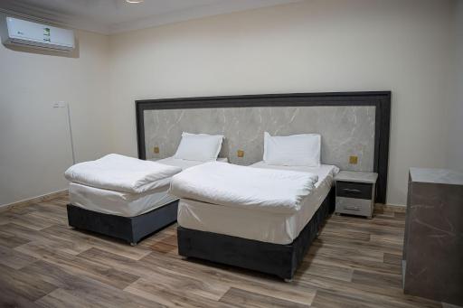 sky hotel - Housity