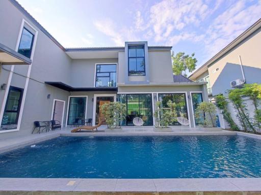 B168 pool villa - Housity