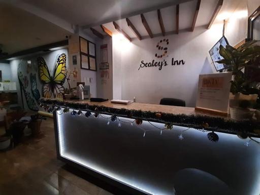 Sealey's Inn - Housity