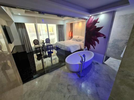 Off Walking St Executive Suite - Housity