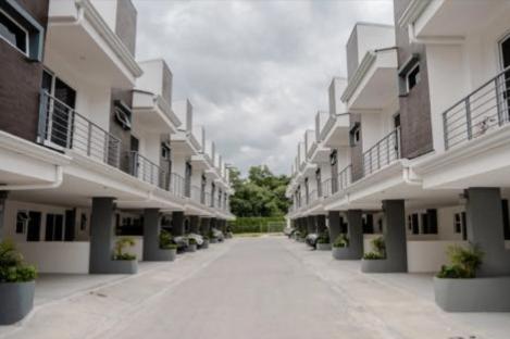 condo santa ana perfect location - Housity