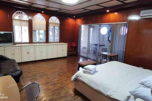 Big House in Quezon City - Housity