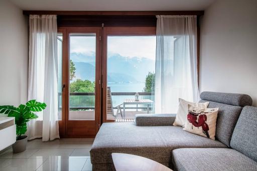 Isabella Apartment by Quokka 360 - with a lake view on the Melide bridge - Housity
