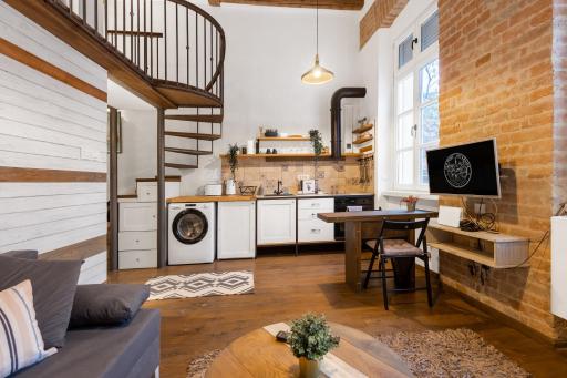 Old Port Riverside Apartments in City Center - Housity