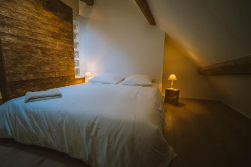 Bleausard’s Guest House, cozy place next to river - Housity