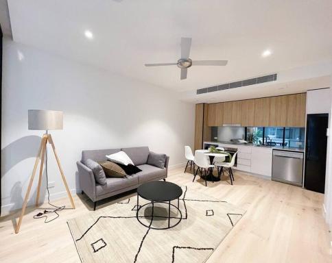New Modern apartment next to Westfield Chermside - Housity