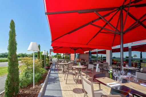 Best Western Plus Hôtel Le Rhénan & Restaurant Chez Claude - Housity
