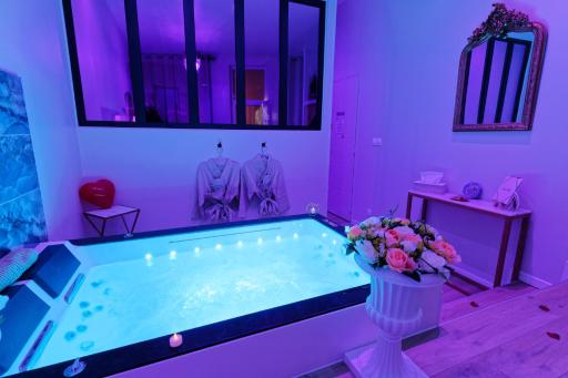 Romance Spa Nuit D'amour - Housity