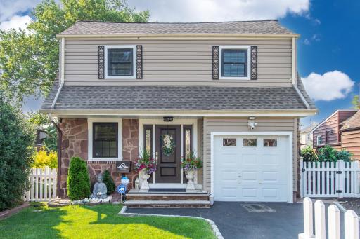 Near NYC, 7 Mins to American Dream & MetLife {3/2} - Housity