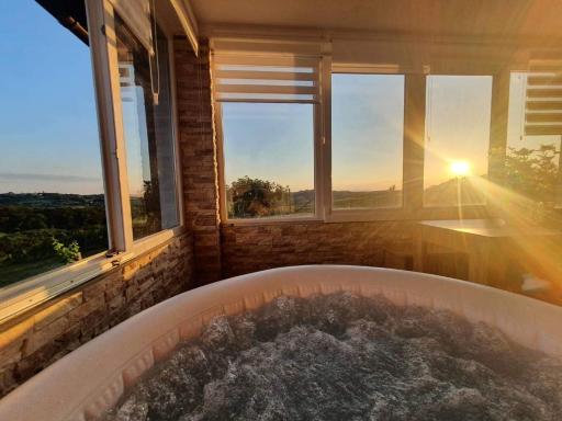 Holiday Home Sunset - Housity