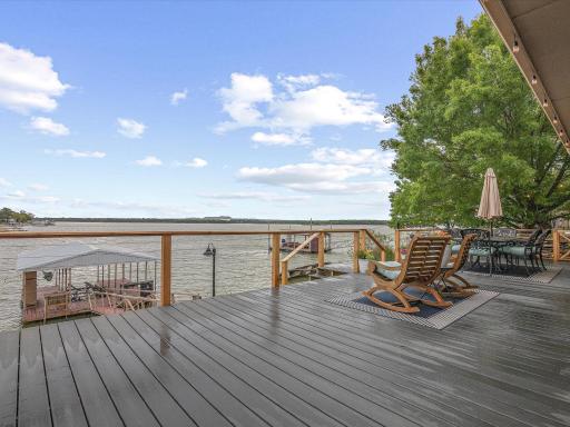 NEW! Renovated Lakefront Getaway - Dock & Deck - Housity